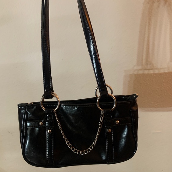 Handbags - Chic Black Chain Shoulder Bag